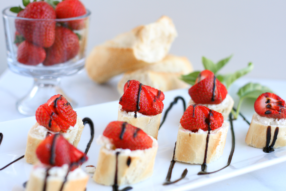 Strawberry Goat Cheese Crostini - Simple, Sassy And Scrumptious