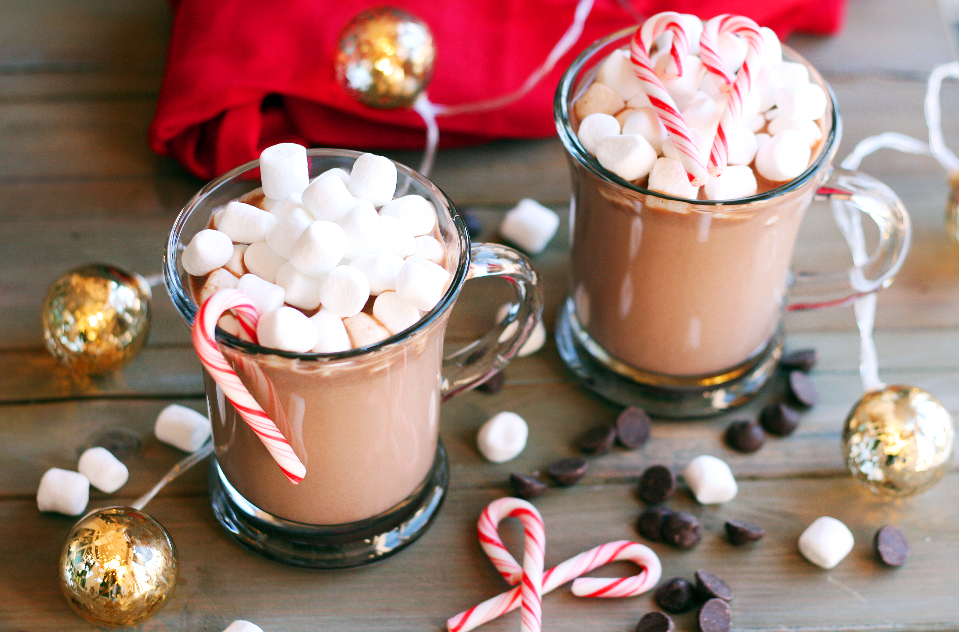 Themed Christmas Hot Cocoa Recipes